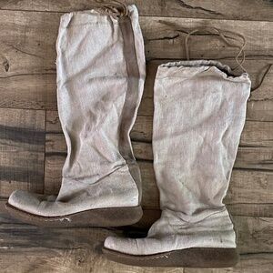 BOOGIE Ivory Linen Tall Scrunch Boot with Suede Accents Size 8